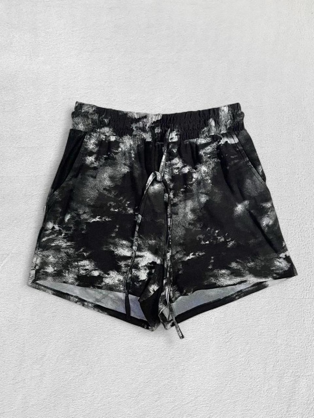 No Boundaries Black White Tie-Dye Loose Elastic Stretch Drawstring Shorts, XS 1